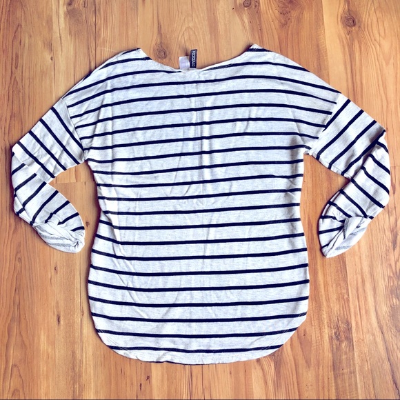 H&M DIVIDED Striped Shirt 3/4 Sleeve Size 6 Gray Black Women’s - Picture 2 of 11